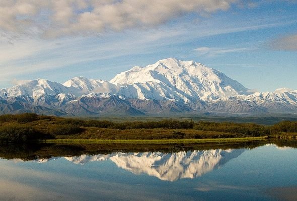 Wonder_Lake_and_Denali